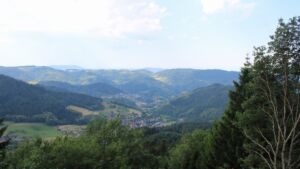 Dieses Bild zeigt eine Webcam-Aufnahme vom Achertal, aufgenommen am Sonntag, den 21.06.2026 um 09:40 Uhr. Die Temperatur betrug 27.2°C.