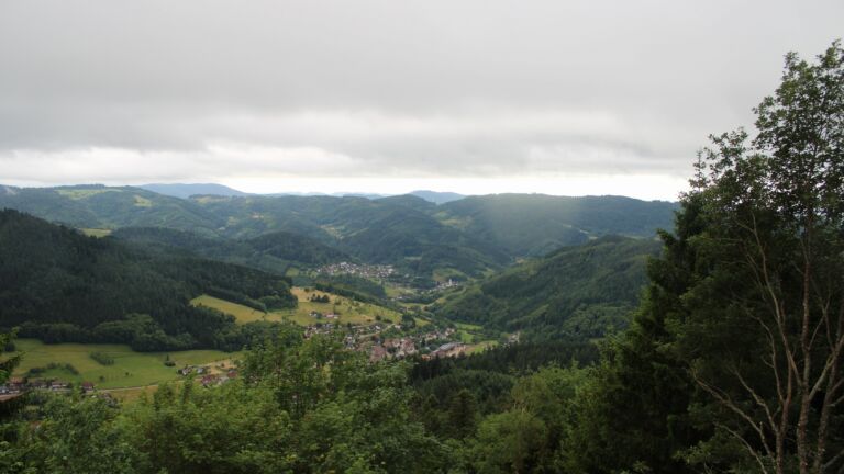 Dieses Bild zeigt eine Webcam-Aufnahme vom Achertal, aufgenommen am Donnerstag, den 11.06.2026 um 07:30 Uhr. Die Temperatur betrug 7°C.