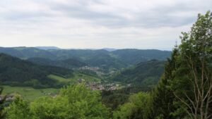 Dieses Bild zeigt eine Webcam-Aufnahme vom Achertal, aufgenommen am Mittwoch, den 13.05.2026 um 08:50 Uhr. Die Temperatur betrug 5.9°C.