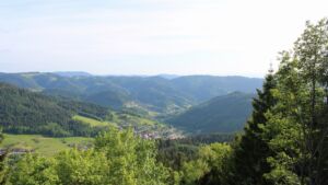 Dieses Bild zeigt eine Webcam-Aufnahme vom Achertal, aufgenommen am Donnerstag, den 21.05.2026 um 18:50 Uhr. Die Temperatur betrug 23.1°C.