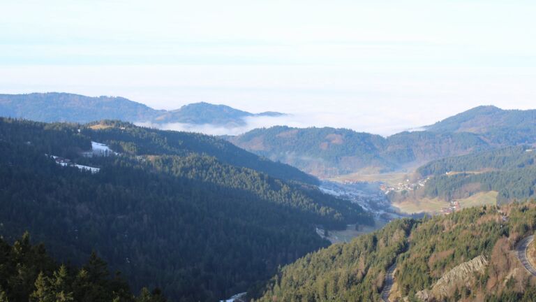 Dieses Bild zeigt eine Webcam-Aufnahme vom Achertal, aufgenommen am Donnerstag, den 22.01.2026 um 10:30 Uhr. Die Temperatur betrug 6.4°C.