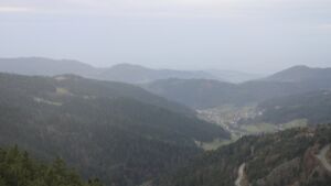 Dieses Bild zeigt eine Webcam-Aufnahme vom Achertal, aufgenommen am Samstag, den 15.11.2025 um 15:40 Uhr. Die Temperatur betrug 11.5°C.