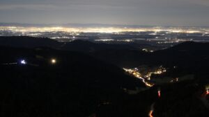 Dieses Bild zeigt eine Webcam-Aufnahme vom Achertal, aufgenommen am Dienstag, den 09.12.2025 um 06:20 Uhr. Die Temperatur betrug 8.9°C.