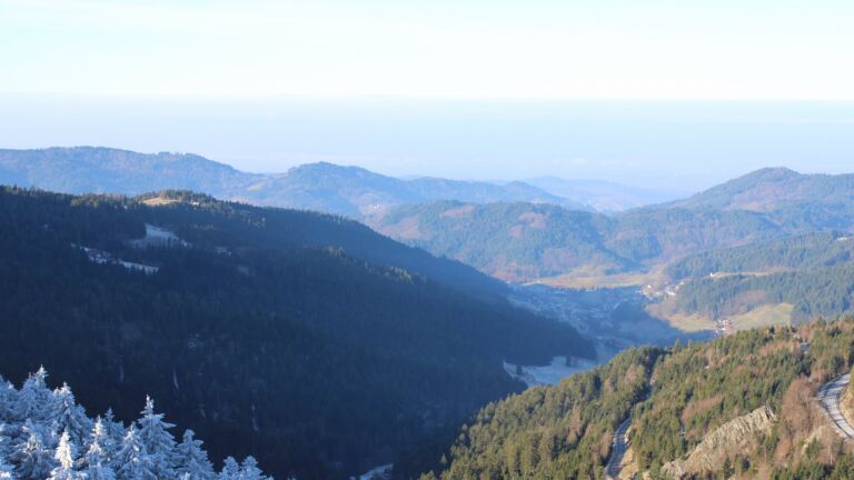 Dieses Bild zeigt eine Webcam-Aufnahme vom Achertal, aufgenommen am Freitag, den 26.12.2025 um 10:40 Uhr. Die Temperatur betrug 5°C.