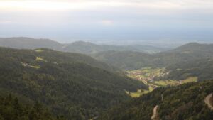 Dieses Bild zeigt eine Webcam-Aufnahme vom Achertal, aufgenommen am Sonntag, den 14.09.2025 um 19:10 Uhr. Die Temperatur betrug 12°C.