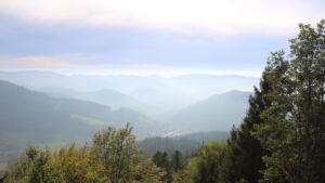Dieses Bild zeigt eine Webcam-Aufnahme vom Achertal, aufgenommen am Dienstag, den 20.10.2026 um 15:50 Uhr. Die Temperatur betrug 16.8°C.