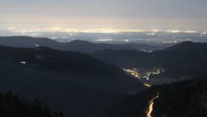 Dieses Bild zeigt eine Webcam-Aufnahme vom Achertal, aufgenommen am Donnerstag, den 05.03.2026 um 05:20 Uhr. Die Temperatur betrug 5.1°C.