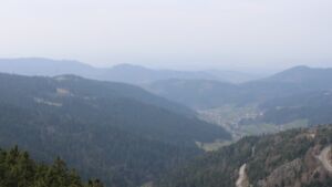 Dieses Bild zeigt eine Webcam-Aufnahme vom Achertal, aufgenommen am Dienstag, den 10.03.2026 um 13:10 Uhr. Die Temperatur betrug 10.7°C.