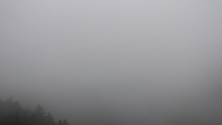 Dieses Bild zeigt eine Webcam-Aufnahme vom Achertal, aufgenommen am Sonntag, den 02.11.2025 um 14:20 Uhr. Die Temperatur betrug 5.8°C.