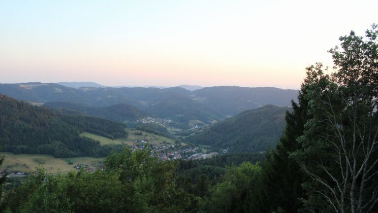Dieses Bild zeigt eine Webcam-Aufnahme vom Achertal, aufgenommen am Dienstag, den 11.08.2026 um 20:40 Uhr. Die Temperatur betrug 24°C.