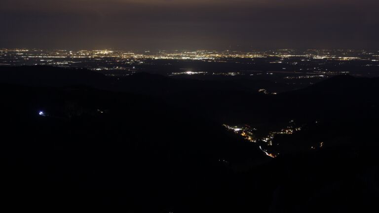 Dieses Bild zeigt eine Webcam-Aufnahme vom Achertal, aufgenommen am Freitag, den 19.12.2025 um 07:20 Uhr. Die Temperatur betrug 6.9°C.