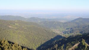 Dieses Bild zeigt eine Webcam-Aufnahme vom Achertal, aufgenommen am Donnerstag, den 30.04.2026 um 07:40 Uhr. Die Temperatur betrug 3.3°C.