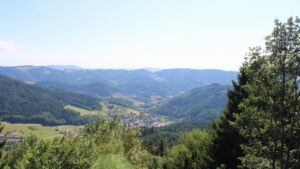Dieses Bild zeigt eine Webcam-Aufnahme vom Achertal, aufgenommen am Samstag, den 11.07.2026 um 16:30 Uhr. Die Temperatur betrug 34.3°C.