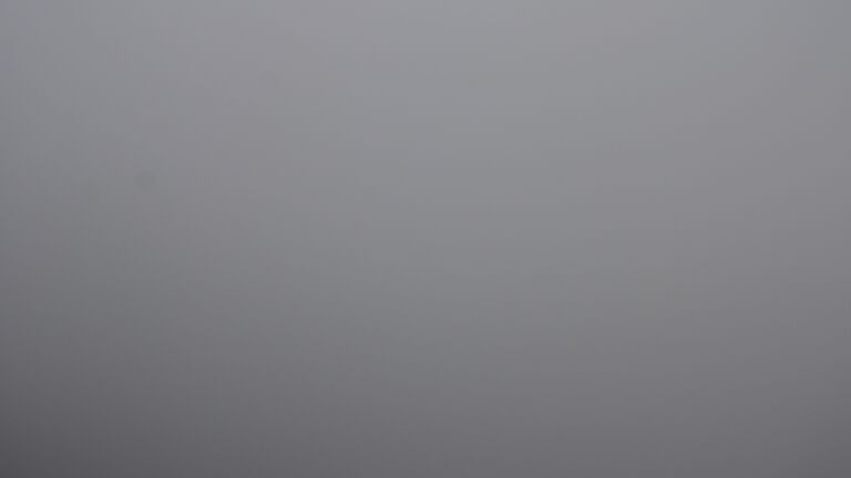 Dieses Bild zeigt eine Webcam-Aufnahme vom Achertal, aufgenommen am Donnerstag, den 30.10.2025 um 08:20 Uhr. Die Temperatur betrug 5.2°C.