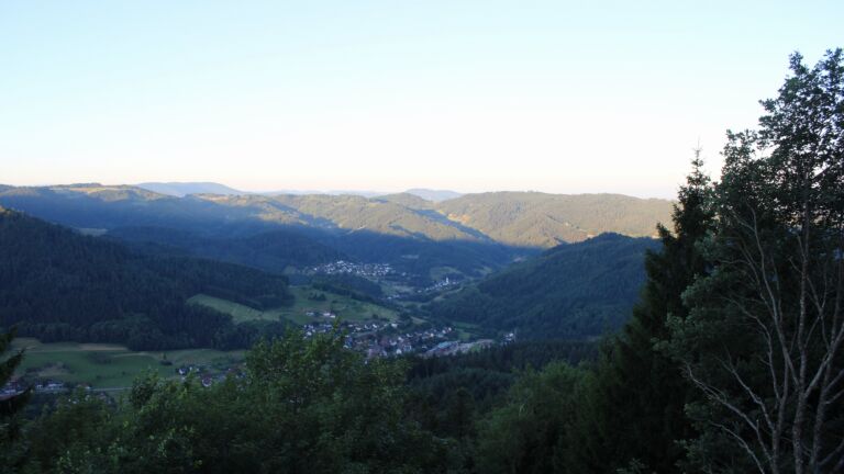 Dieses Bild zeigt eine Webcam-Aufnahme vom Achertal, aufgenommen am Freitag, den 10.07.2026 um 06:20 Uhr. Die Temperatur betrug 18.5°C.