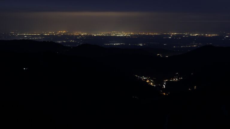 Dieses Bild zeigt eine Webcam-Aufnahme vom Achertal, aufgenommen am Samstag, den 20.12.2025 um 07:20 Uhr. Die Temperatur betrug 5.7°C.