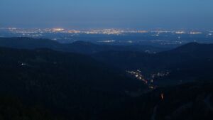 Dieses Bild zeigt eine Webcam-Aufnahme vom Achertal, aufgenommen am Montag, den 20.04.2026 um 05:40 Uhr. Die Temperatur betrug 3.8°C.