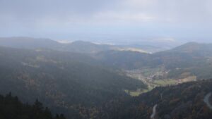 Dieses Bild zeigt eine Webcam-Aufnahme vom Achertal, aufgenommen am Mittwoch, den 15.10.2025 um 09:30 Uhr. Die Temperatur betrug 5.1°C.