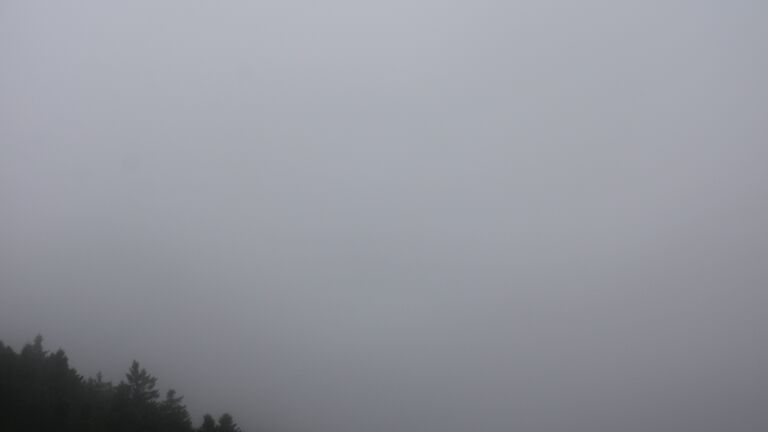 Dieses Bild zeigt eine Webcam-Aufnahme vom Achertal, aufgenommen am Montag, den 15.09.2025 um 17:00 Uhr. Die Temperatur betrug 12.2°C.