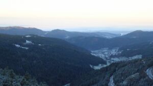 Dieses Bild zeigt eine Webcam-Aufnahme vom Achertal, aufgenommen am Dienstag, den 18.11.2025 um 08:00 Uhr. Die Temperatur betrug -2.9°C.