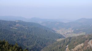 Dieses Bild zeigt eine Webcam-Aufnahme vom Achertal, aufgenommen am Sonntag, den 08.03.2026 um 09:30 Uhr. Die Temperatur betrug 10.8°C.