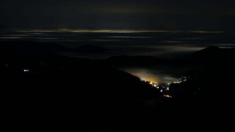 Dieses Bild zeigt eine Webcam-Aufnahme vom Achertal, aufgenommen am Mittwoch, den 21.01.2026 um 00:40 Uhr. Die Temperatur betrug 6.4°C.