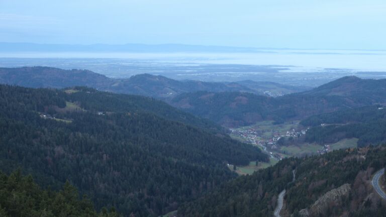 Dieses Bild zeigt eine Webcam-Aufnahme vom Achertal, aufgenommen am Sonntag, den 16.11.2025 um 07:40 Uhr. Die Temperatur betrug 8.2°C.