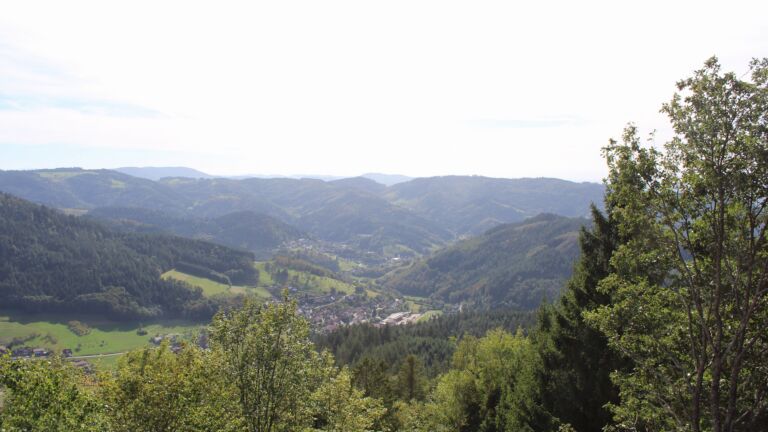 Dieses Bild zeigt eine Webcam-Aufnahme vom Achertal, aufgenommen am Samstag, den 19.09.2026 um 15:40 Uhr. Die Temperatur betrug 22.5°C.
