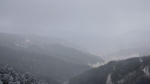 Dieses Bild zeigt eine Webcam-Aufnahme vom Achertal, aufgenommen am Mittwoch, den 24.12.2025 um 13:40 Uhr. Die Temperatur betrug -5.7°C.