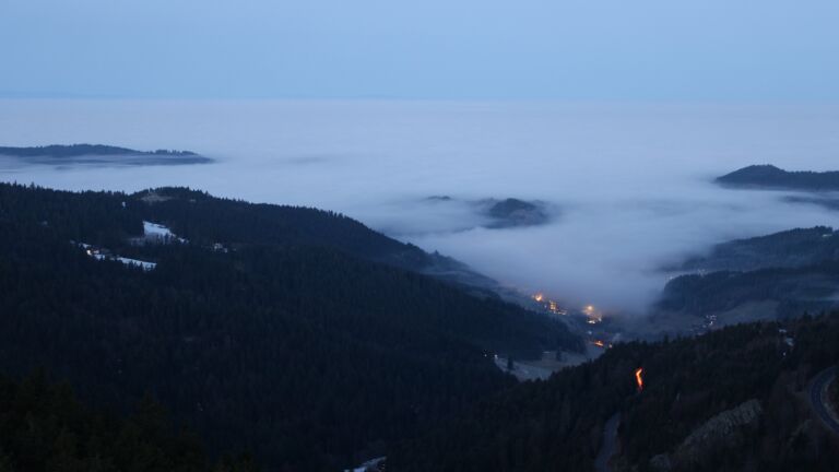 Dieses Bild zeigt eine Webcam-Aufnahme vom Achertal, aufgenommen am Montag, den 19.01.2026 um 07:30 Uhr. Die Temperatur betrug 3.5°C.