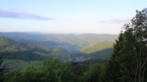 Dieses Bild zeigt eine Webcam-Aufnahme vom Achertal, aufgenommen am Donnerstag, den 21.05.2026 um 06:40 Uhr. Die Temperatur betrug 10.8°C.