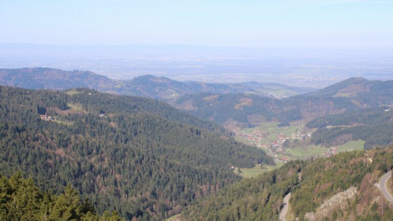 Dieses Bild zeigt eine Webcam-Aufnahme vom Achertal, aufgenommen am Donnerstag, den 09.04.2026 um 10:00 Uhr. Die Temperatur betrug 14.9°C.