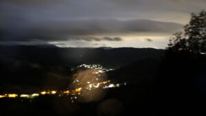 Dieses Bild zeigt eine Webcam-Aufnahme vom Achertal, aufgenommen am Mittwoch, den 03.06.2026 um 03:40 Uhr. Die Temperatur betrug 9.7°C.