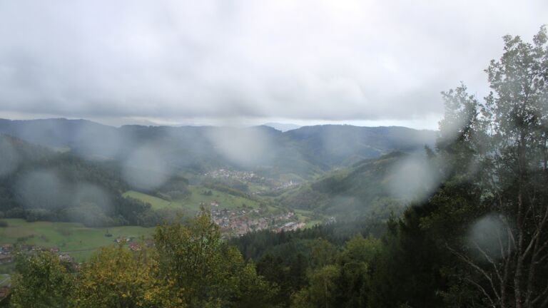 Dieses Bild zeigt eine Webcam-Aufnahme vom Achertal, aufgenommen am Samstag, den 24.10.2026 um 10:40 Uhr. Die Temperatur betrug 3.2°C.