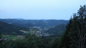 Dieses Bild zeigt eine Webcam-Aufnahme vom Achertal, aufgenommen am Samstag, den 20.06.2026 um 05:10 Uhr. Die Temperatur betrug 22°C.