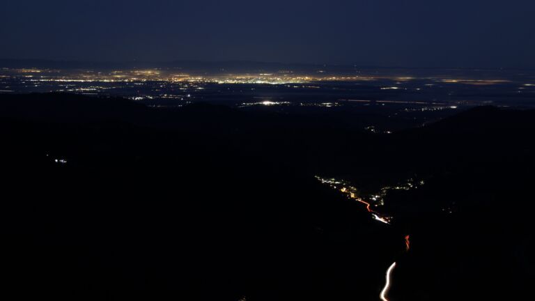 Dieses Bild zeigt eine Webcam-Aufnahme vom Achertal, aufgenommen am Mittwoch, den 12.11.2025 um 06:30 Uhr. Die Temperatur betrug 11°C.