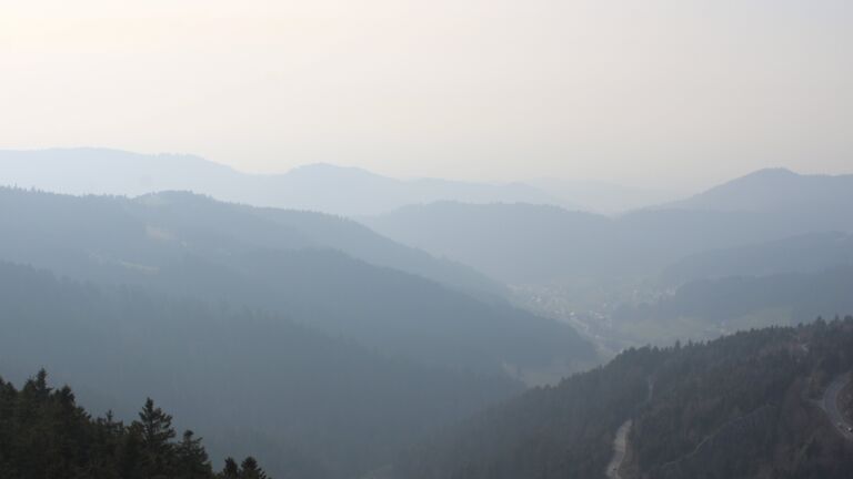 Dieses Bild zeigt eine Webcam-Aufnahme vom Achertal, aufgenommen am Sonntag, den 08.03.2026 um 16:40 Uhr. Die Temperatur betrug 11.1°C.