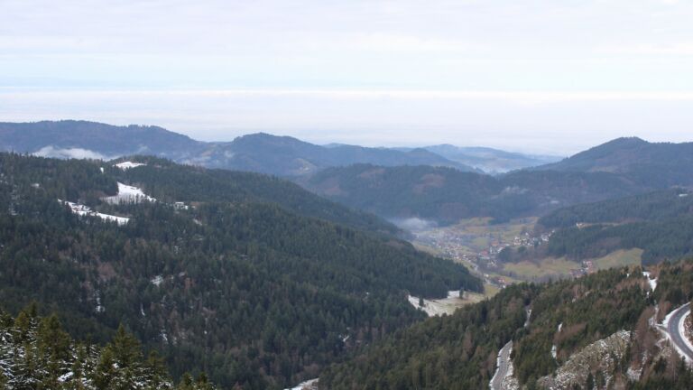 Dieses Bild zeigt eine Webcam-Aufnahme vom Achertal, aufgenommen am Samstag, den 31.01.2026 um 10:20 Uhr. Die Temperatur betrug 2.8°C.