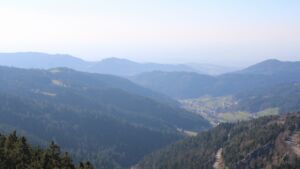 Dieses Bild zeigt eine Webcam-Aufnahme vom Achertal, aufgenommen am Mittwoch, den 04.03.2026 um 15:20 Uhr. Die Temperatur betrug 9.2°C.