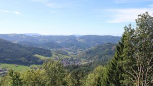 Dieses Bild zeigt eine Webcam-Aufnahme vom Achertal, aufgenommen am Samstag, den 19.09.2026 um 13:00 Uhr. Die Temperatur betrug 20.2°C.