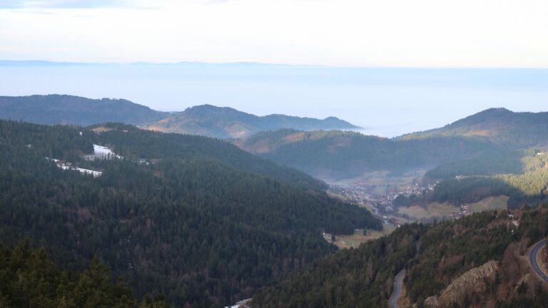 Dieses Bild zeigt eine Webcam-Aufnahme vom Achertal, aufgenommen am Freitag, den 23.01.2026 um 09:00 Uhr. Die Temperatur betrug 3.1°C.