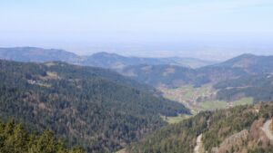 Dieses Bild zeigt eine Webcam-Aufnahme vom Achertal, aufgenommen am Donnerstag, den 09.04.2026 um 12:20 Uhr. Die Temperatur betrug 16.8°C.