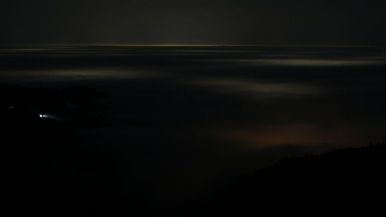 Dieses Bild zeigt eine Webcam-Aufnahme vom Achertal, aufgenommen am Sonntag, den 18.01.2026 um 21:00 Uhr. Die Temperatur betrug 7.6°C.