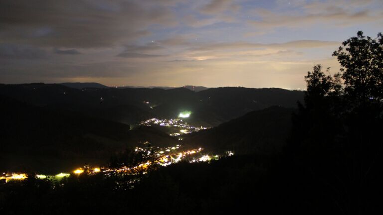 Dieses Bild zeigt eine Webcam-Aufnahme vom Achertal, aufgenommen am Mittwoch, den 16.09.2026 um 20:50 Uhr. Die Temperatur betrug 13.2°C.