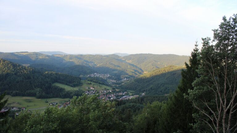 Dieses Bild zeigt eine Webcam-Aufnahme vom Achertal, aufgenommen am Dienstag, den 21.07.2026 um 06:40 Uhr. Die Temperatur betrug 11.4°C.