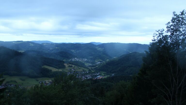 Dieses Bild zeigt eine Webcam-Aufnahme vom Achertal, aufgenommen am Donnerstag, den 11.06.2026 um 05:10 Uhr. Die Temperatur betrug 7.2°C.