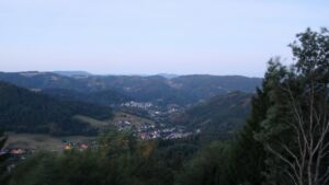 Dieses Bild zeigt eine Webcam-Aufnahme vom Achertal, aufgenommen am Sonntag, den 23.08.2026 um 06:00 Uhr. Die Temperatur betrug 12.4°C.