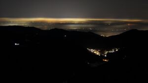 Dieses Bild zeigt eine Webcam-Aufnahme vom Achertal, aufgenommen am Samstag, den 22.11.2025 um 23:00 Uhr. Die Temperatur betrug -4.2°C.