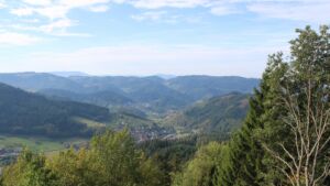 Dieses Bild zeigt eine Webcam-Aufnahme vom Achertal, aufgenommen am Mittwoch, den 30.09.2026 um 11:00 Uhr. Die Temperatur betrug 26.4°C.