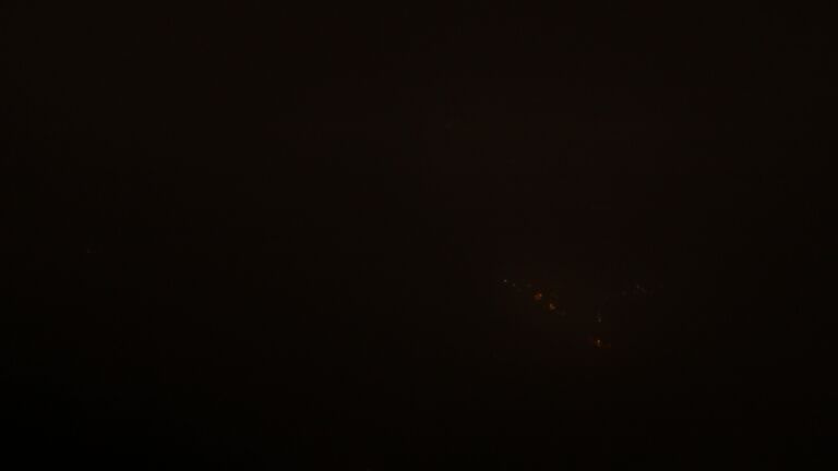 Dieses Bild zeigt eine Webcam-Aufnahme vom Achertal, aufgenommen am Sonntag, den 16.11.2025 um 18:10 Uhr. Die Temperatur betrug 5.8°C.